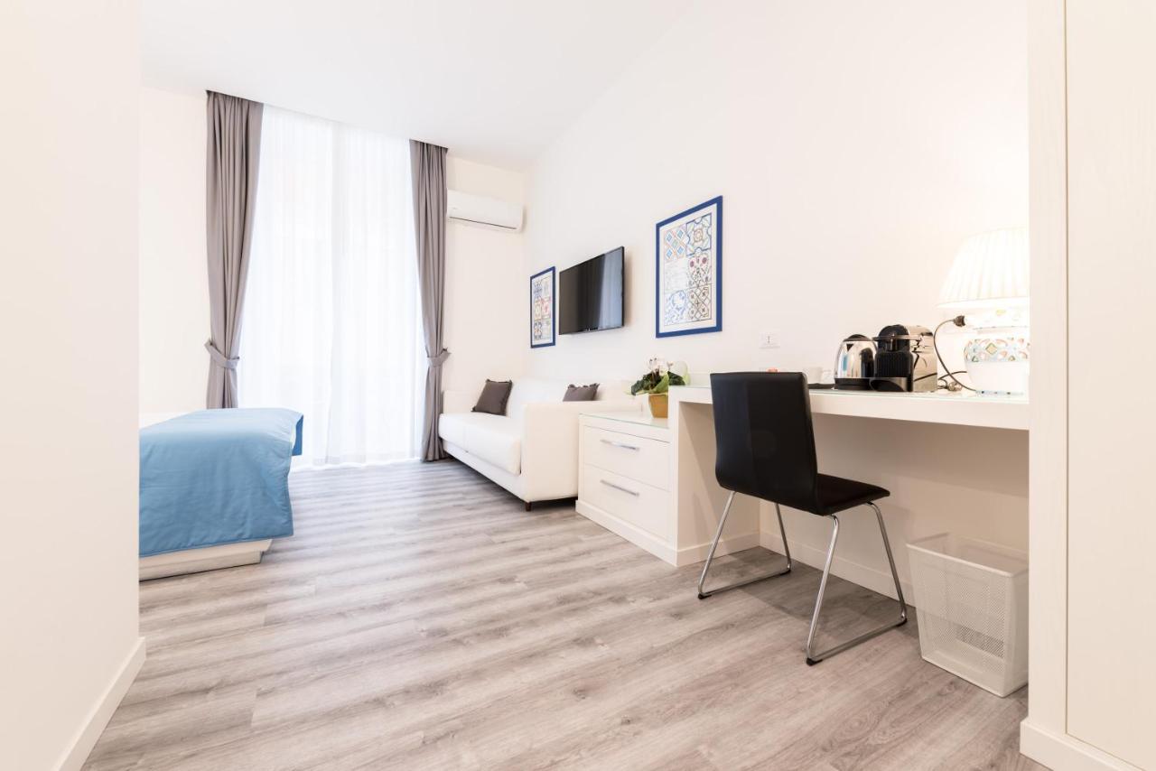 Napoliving Otel Dış mekan fotoğraf