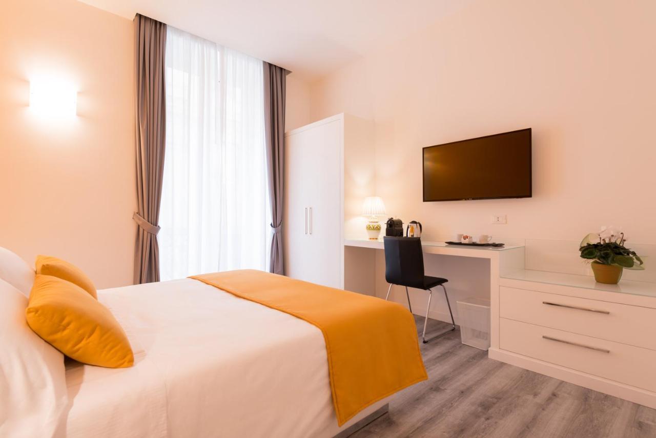 Napoliving Otel Dış mekan fotoğraf